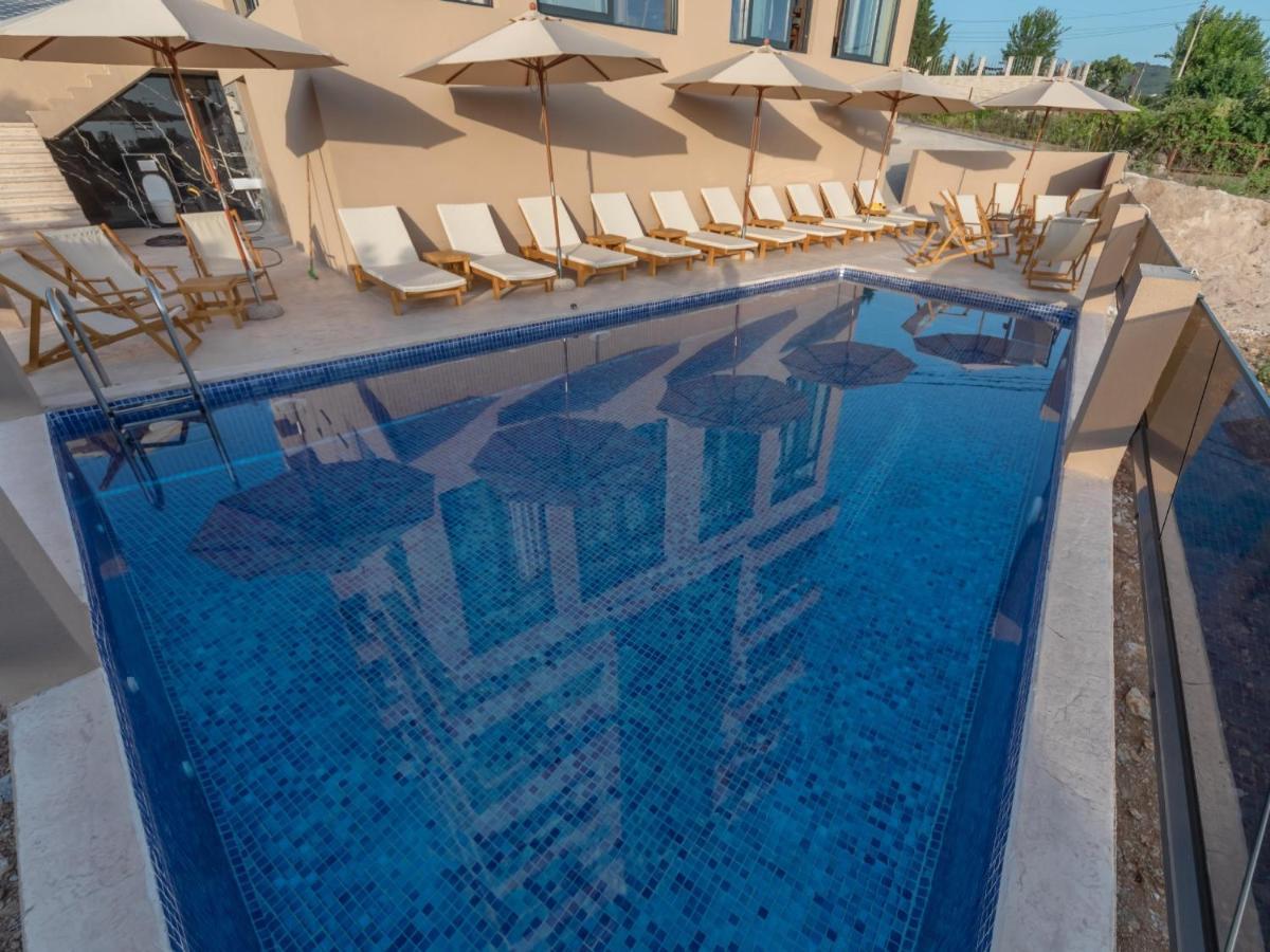 Hotel Diman Dobra Voda Buitenkant foto