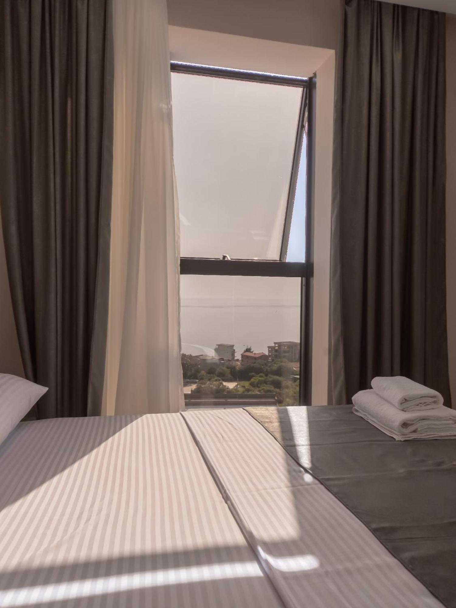 Hotel Diman Dobra Voda Buitenkant foto