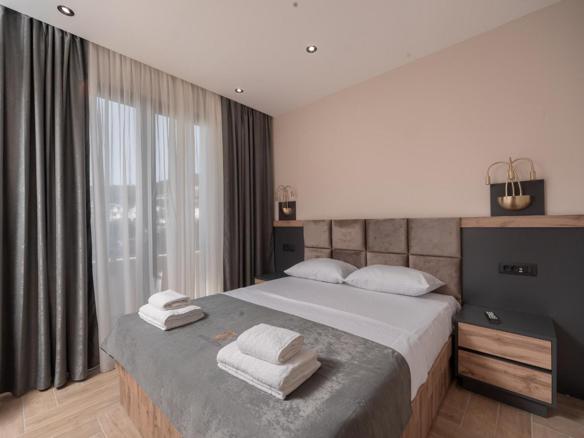 Hotel Diman Dobra Voda Buitenkant foto