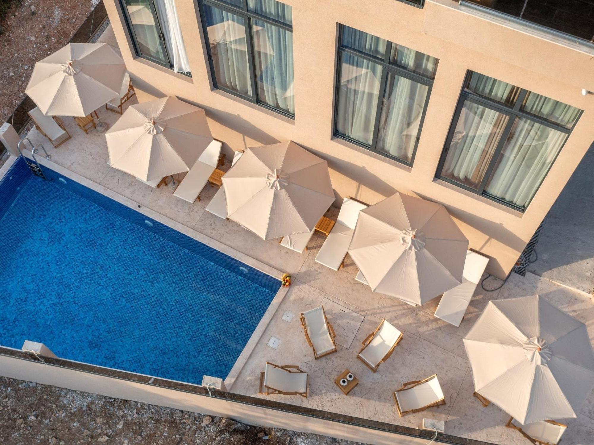 Hotel Diman Dobra Voda Buitenkant foto